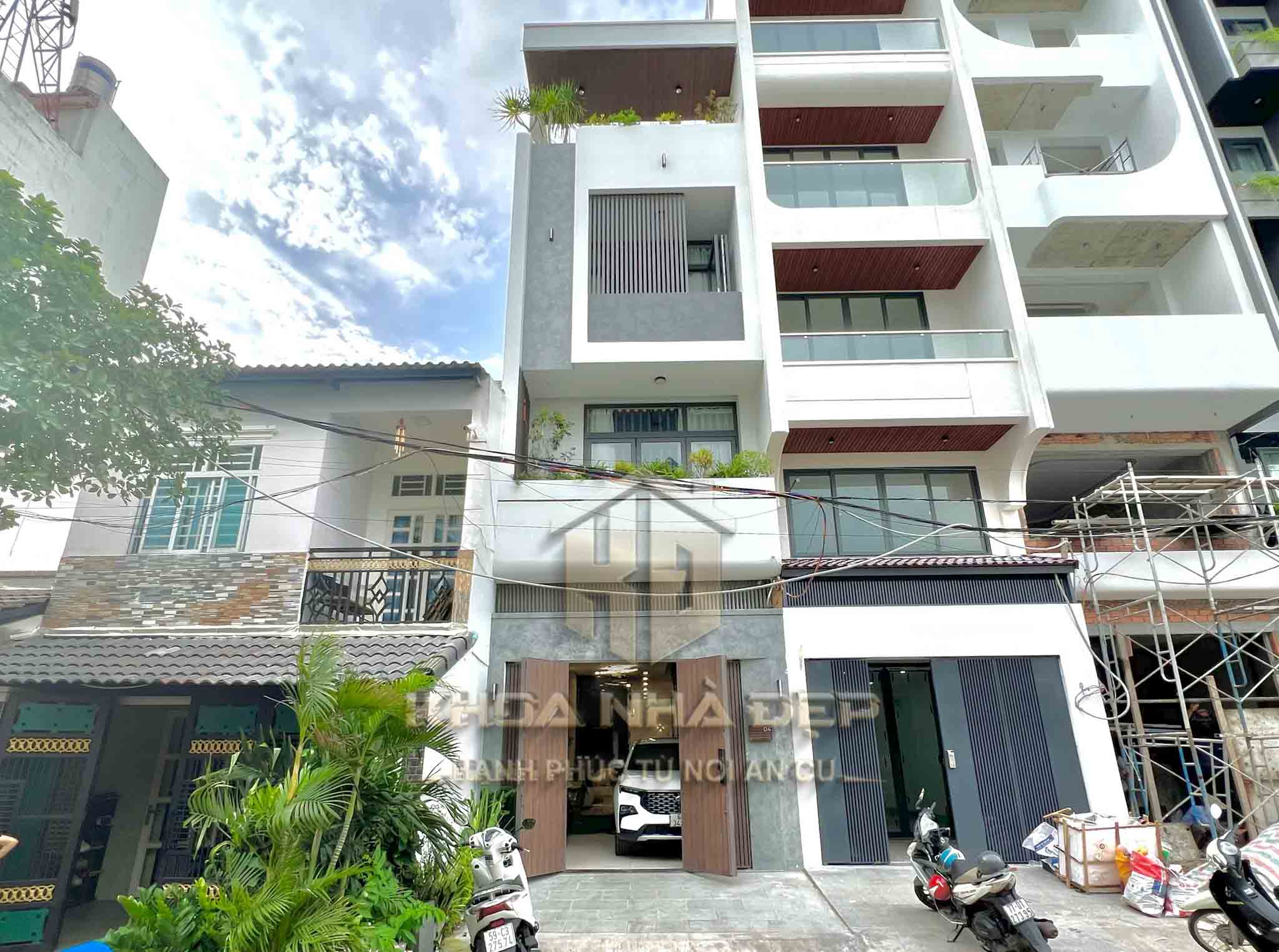 NHÀ ĐẸP CÓ THANG MÁY MT ĐƯỜNG SỐ LÂM VĂN BỀN, QUẬN 7