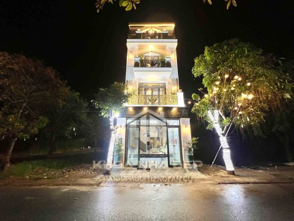 NHÀ ĐẸP TÂN CỔ ĐIỂN CÓ THANG MÁY HUỲNH TẤN PHÁT, NHÀ BÈ