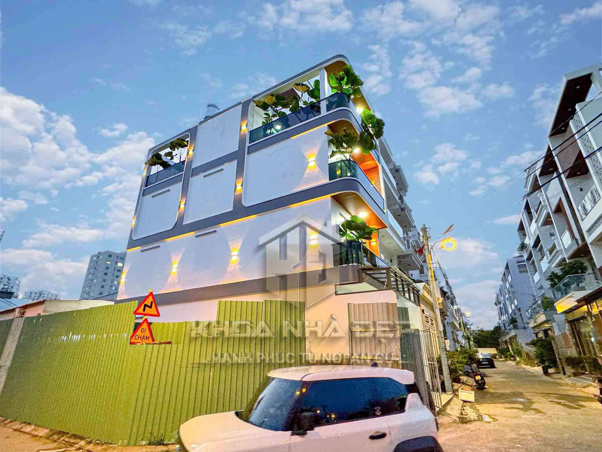 NHÀ ĐẸP CÓ "SÂN VƯỜN" HUỲNH TẤN PHÁT, NHÀ BÈ