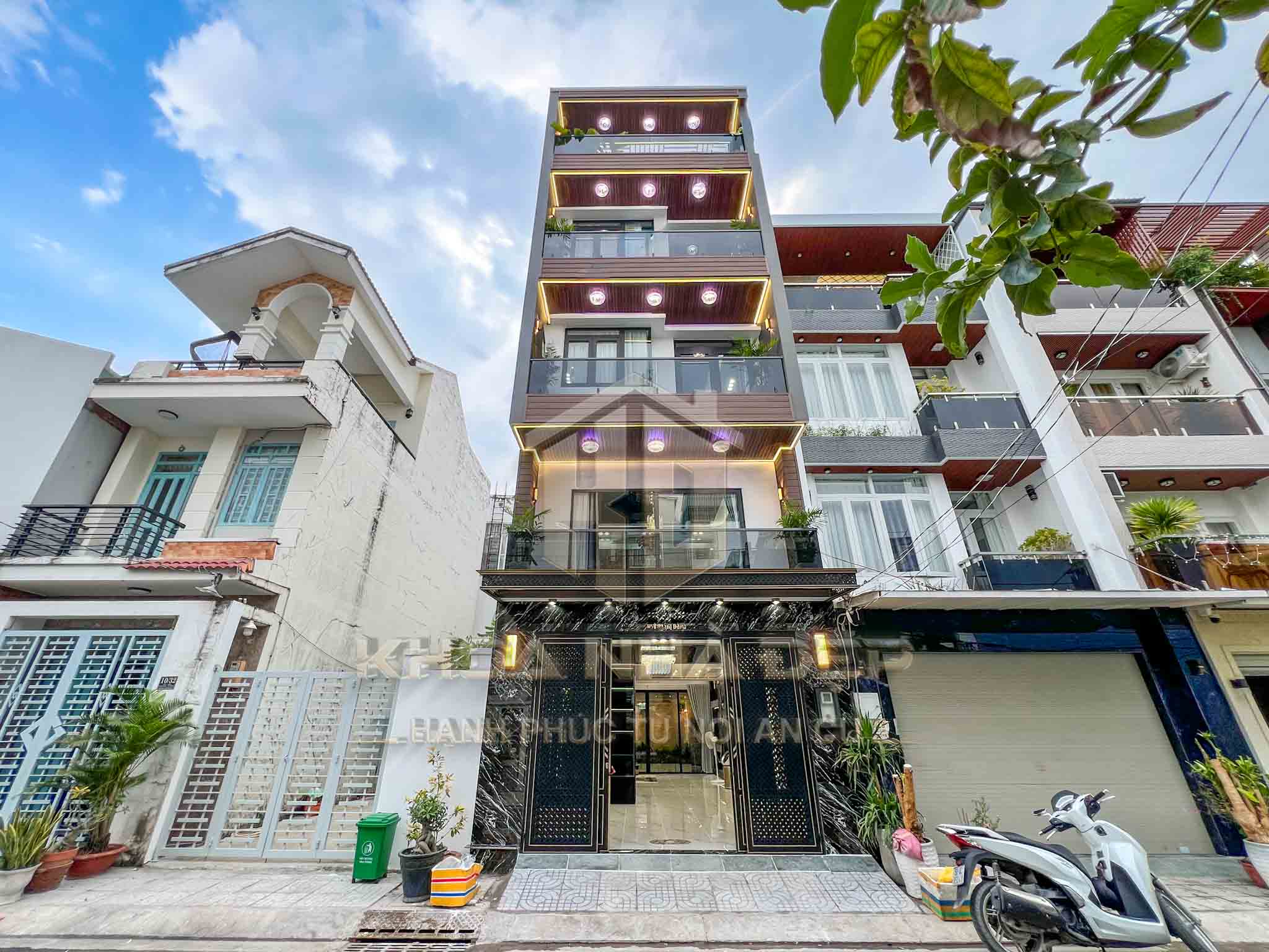 NHÀ PHỐ LUXURY HUỲNH THỊ ĐỒNG, NHÀ BÈ