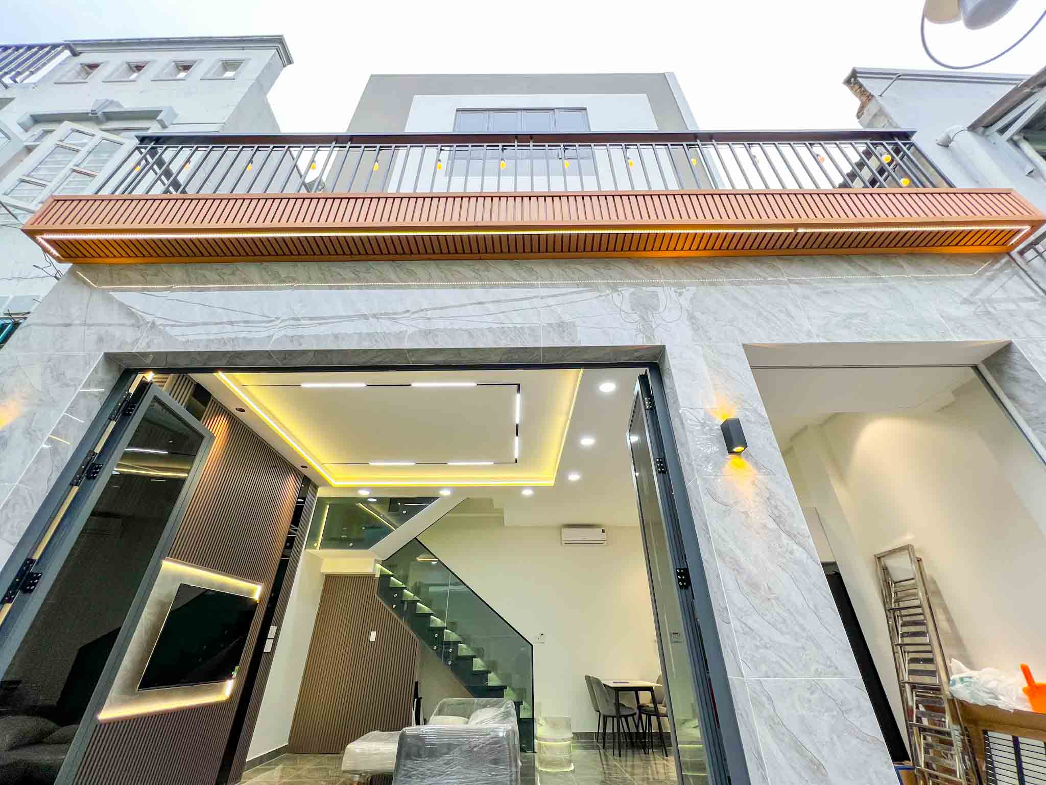 NHÀ MỚI ĐẸP HẺM 1/ TRẦN XUÂN SOẠN, QUẬN 7