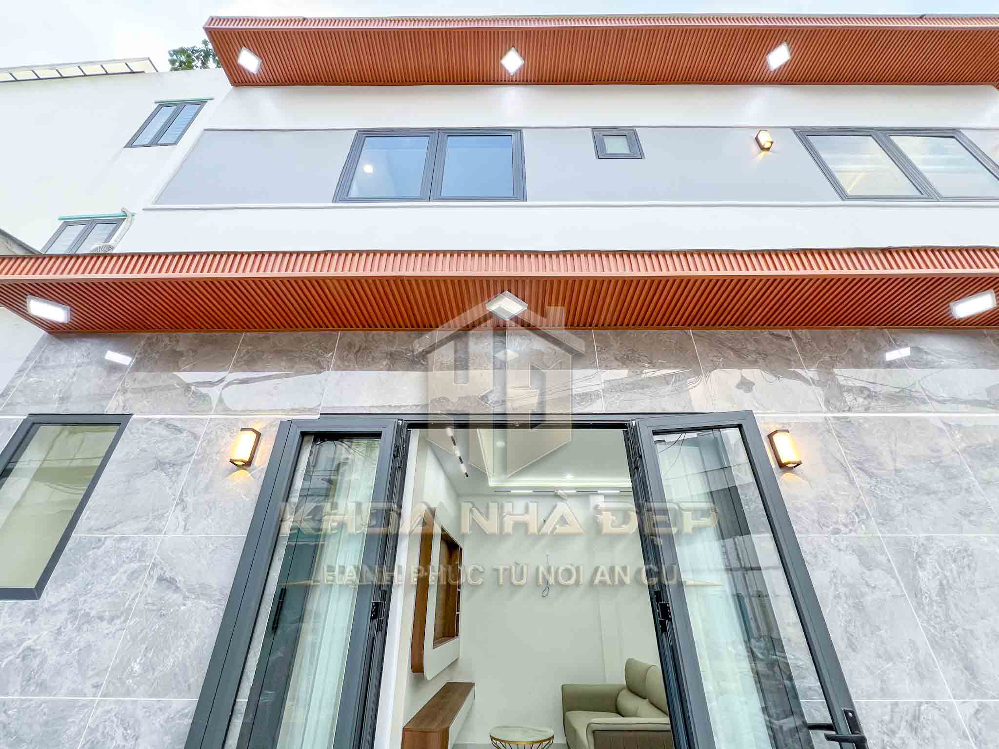 NHÀ ĐẸP CĂN GÓC NGUYỄN VĂN QUỲ , QUẬN 7