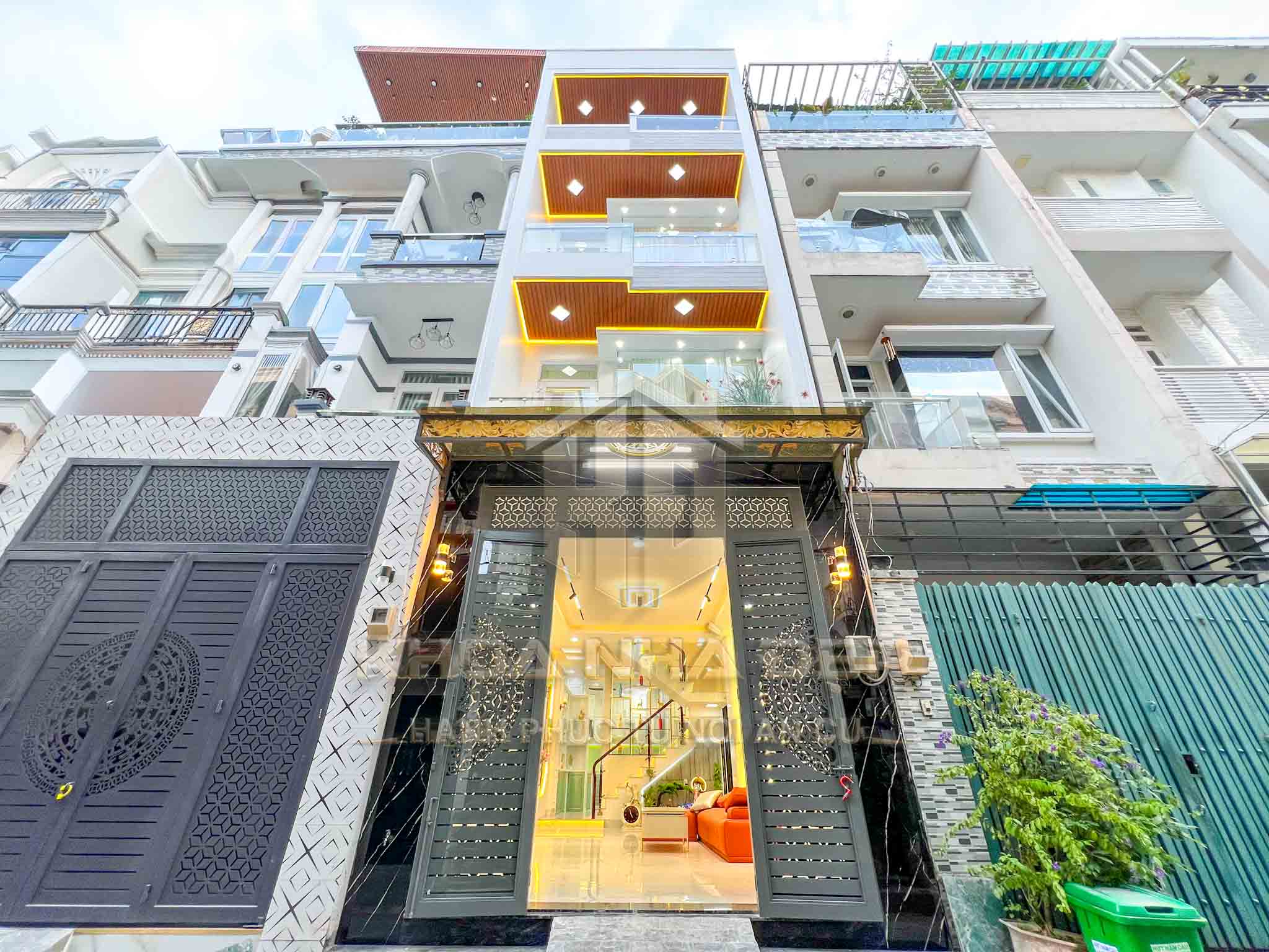 NHÀ ĐẸP HXH KDC ĐÀO TÔNG NGUYÊN, NHÀ BÈ