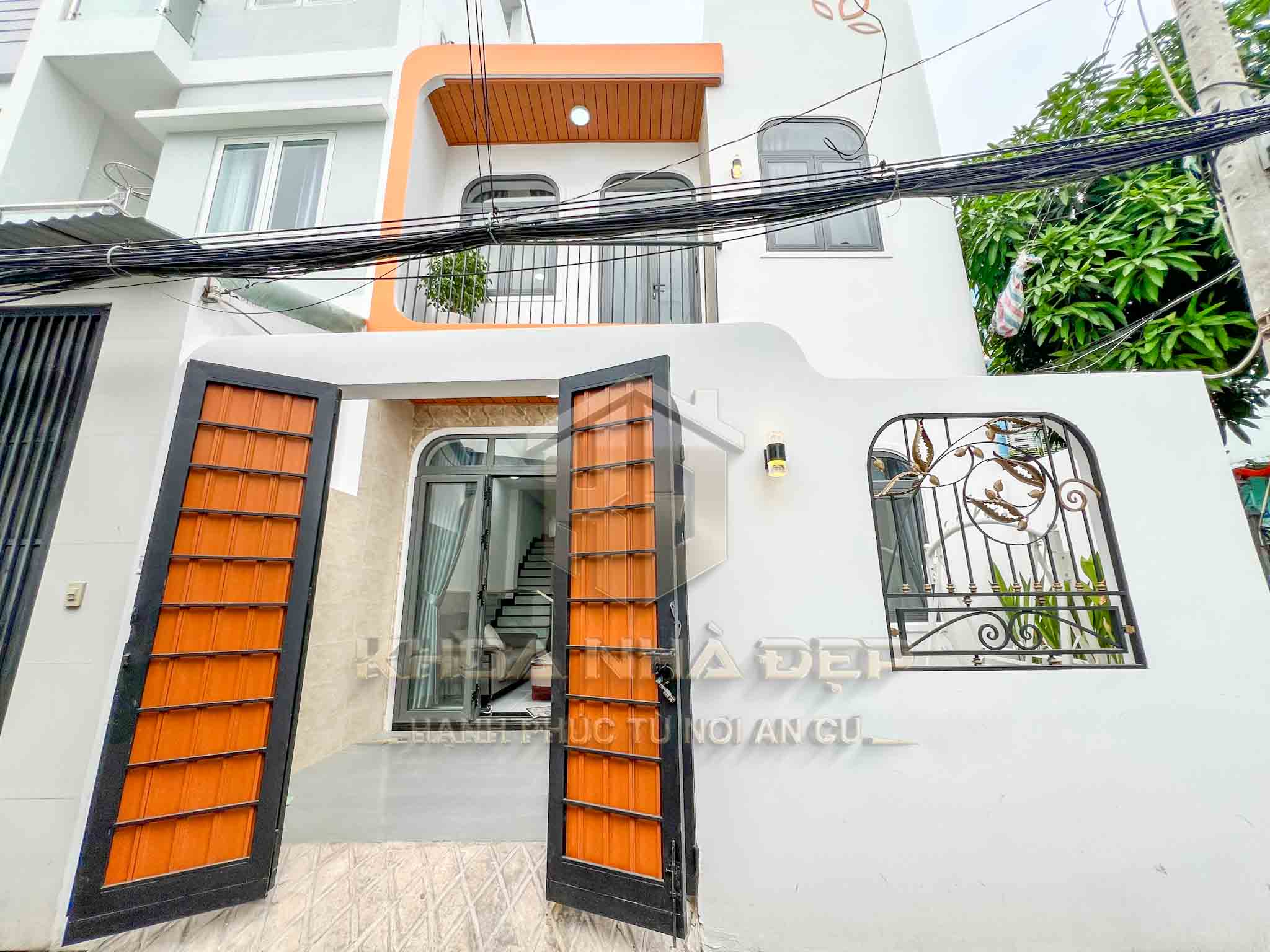 NHÀ ĐẸP SÂN VƯỜN NGUYỄN VĂN QUỲ, QUẬN 7