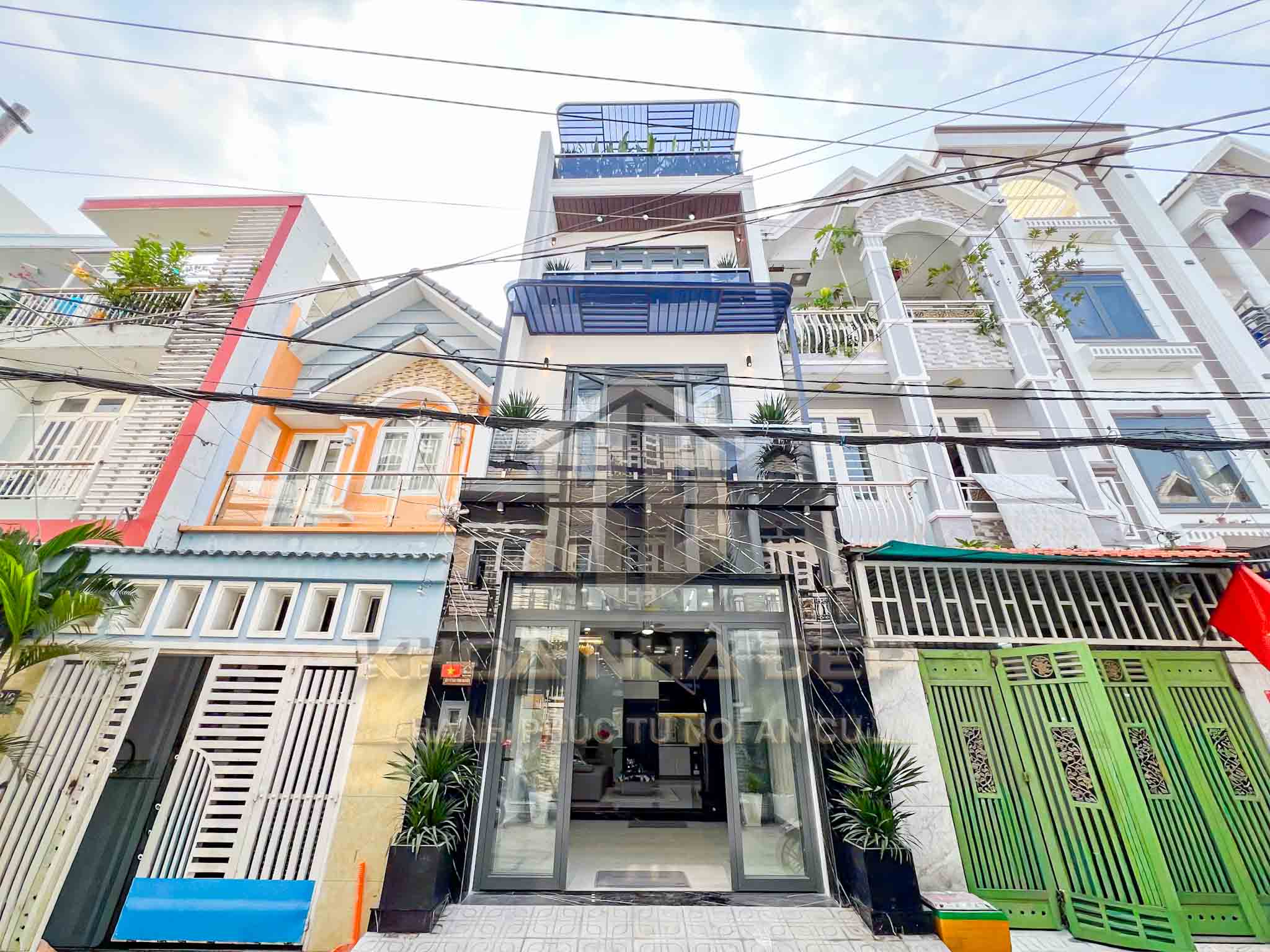 NHÀ ĐẸP HXH ĐÀO TÔNG NGUYÊN, NHÀ BÈ