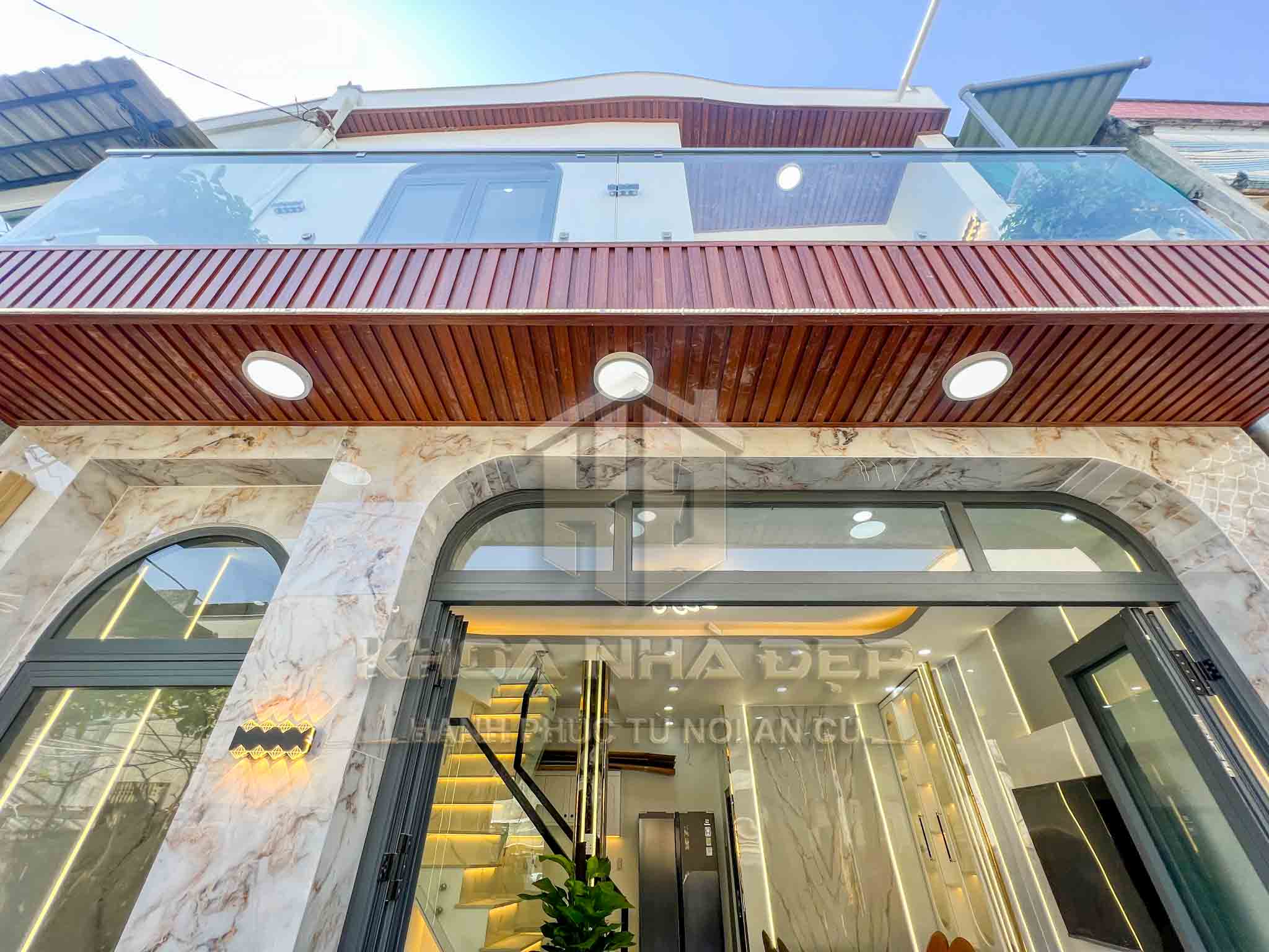 NHÀ ĐẸP SHR HUỲNH TẤN PHÁT, QUẬN 7