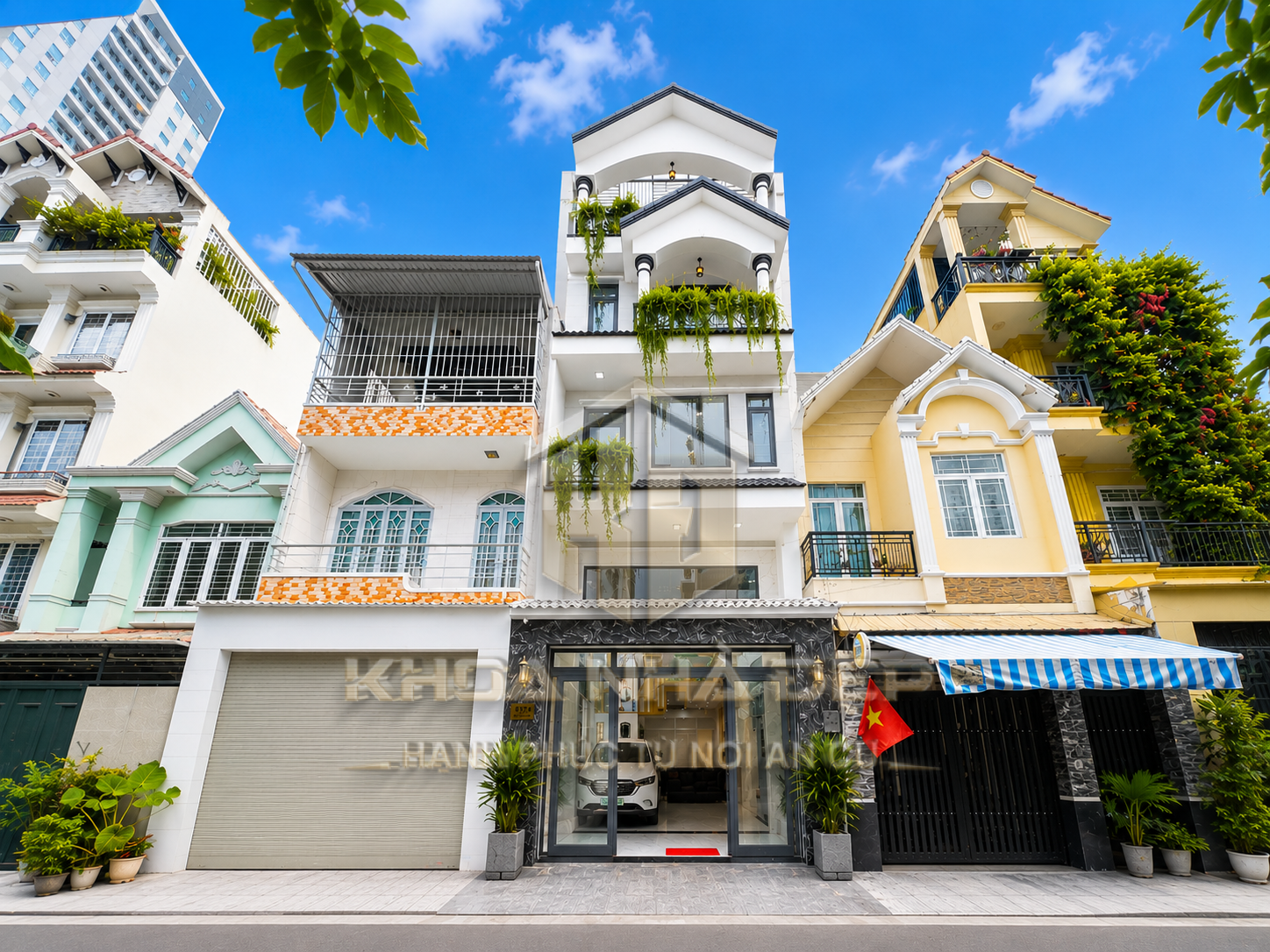 NHÀ ĐẸP CỔ ĐIỂN KDC TẠ NGỌC THẢO, QUẬN 7
