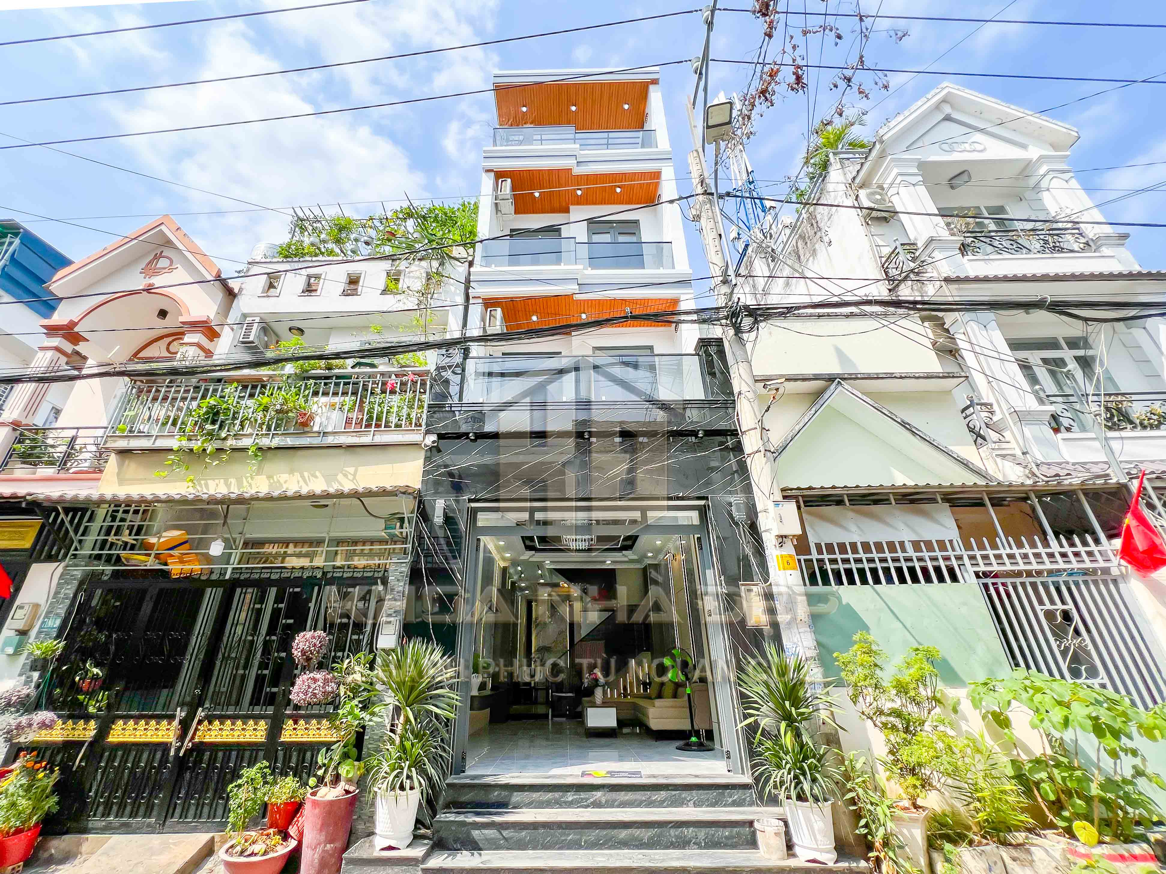 NHÀ ĐẸP HIỆN ĐẠI HXH ĐÀO TÔNG NGUYÊN, NHÀ BÈ