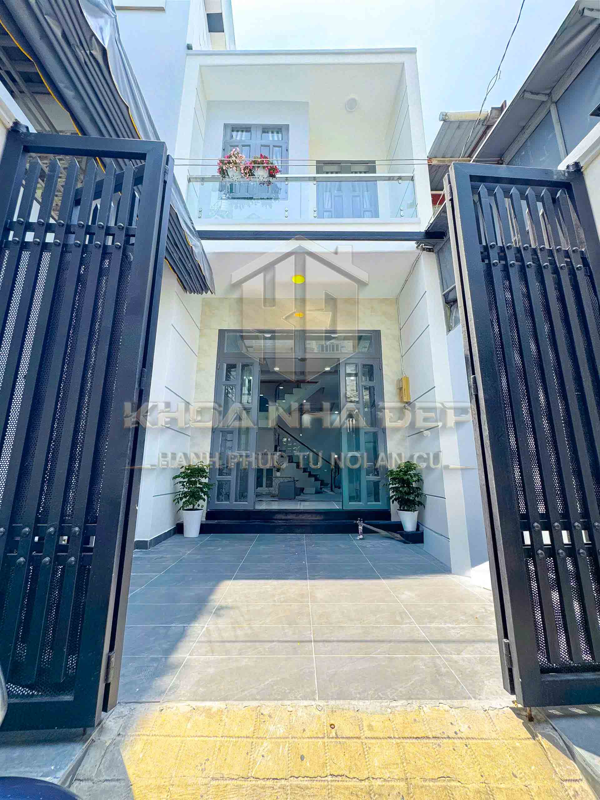 NHÀ ĐẸP 2 TẦNG HUỲNH TẤN PHÁT, QUẬN 7